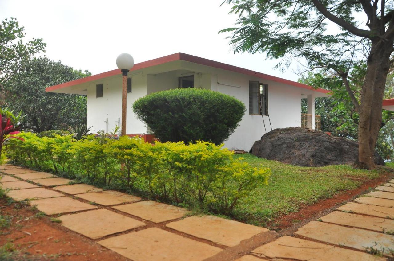 Koyna Lake Resort Koynanagar Esterno foto