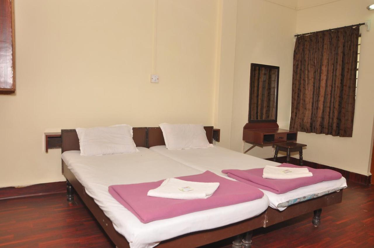Koyna Lake Resort Koynanagar Esterno foto