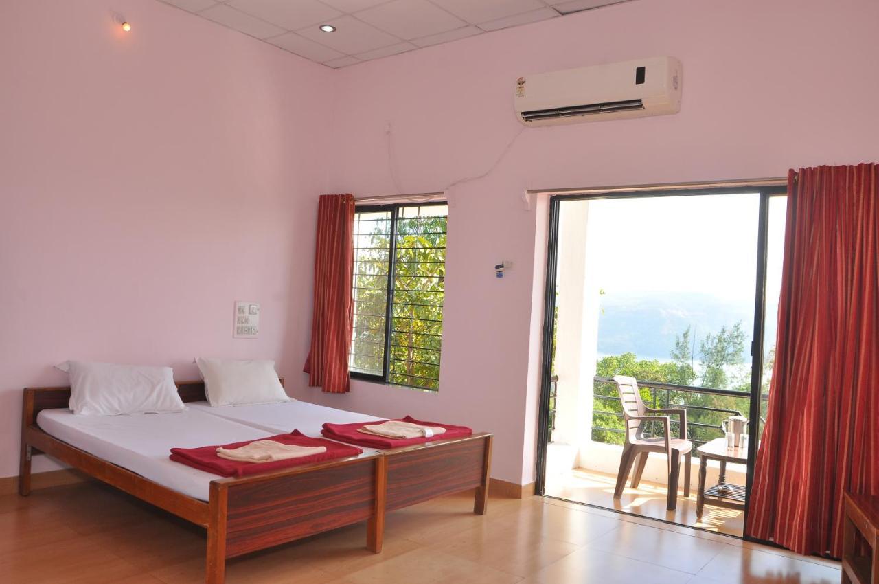 Koyna Lake Resort Koynanagar Esterno foto