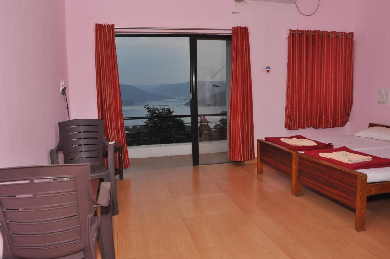 Koyna Lake Resort Koynanagar Esterno foto