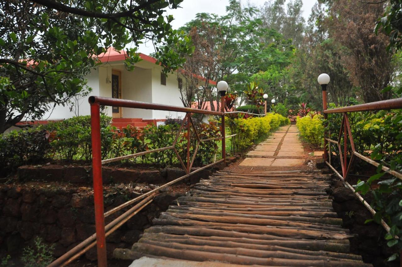 Koyna Lake Resort Koynanagar Esterno foto