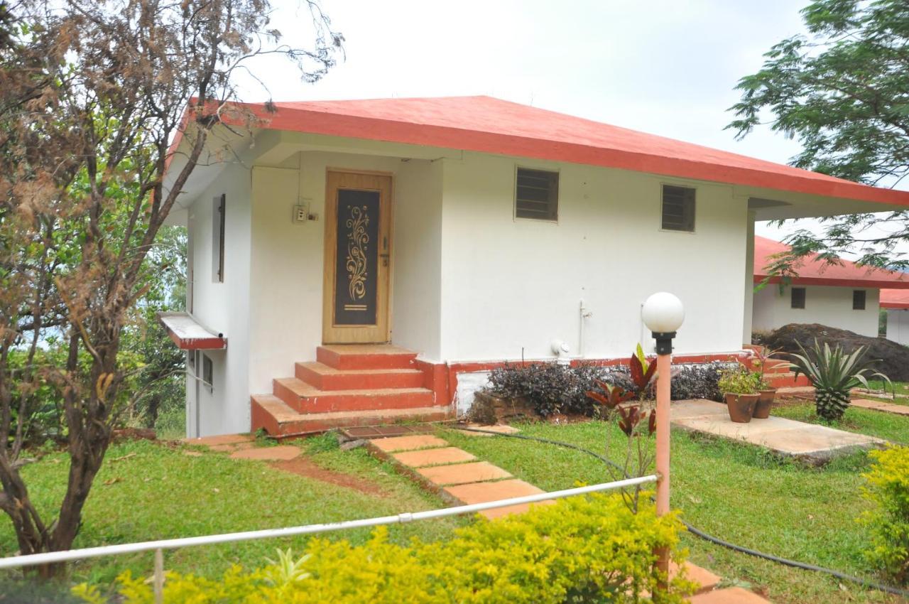 Koyna Lake Resort Koynanagar Esterno foto